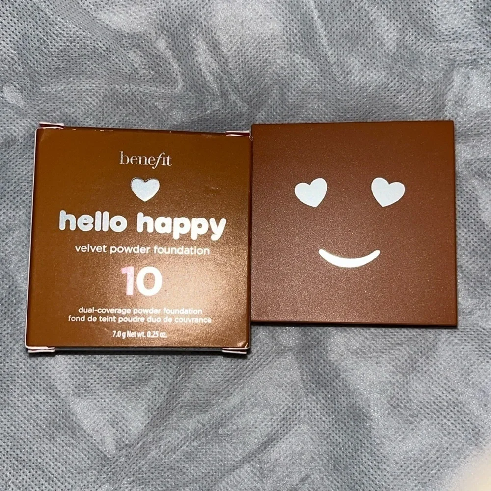 NIB Benefit Hello Happy Velvet Powder Foundation